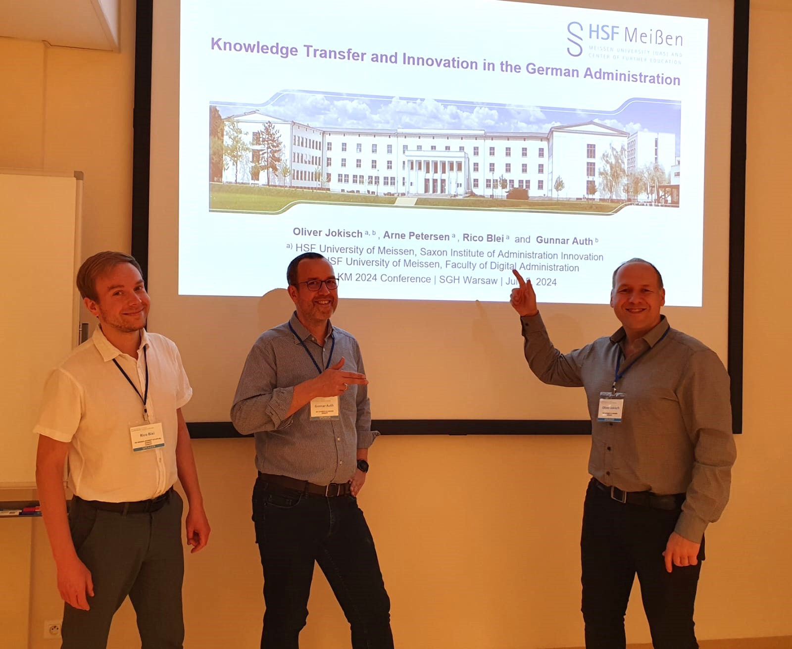 Gruppenbild der Vertreter der HSF Meißen, Prof. Dr. Oliver Jokisch, Prof. Dr. Gunnar Auth und Rico Blei